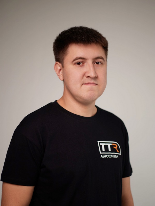 Автоинструктор Ибрагимов Линар Марсович