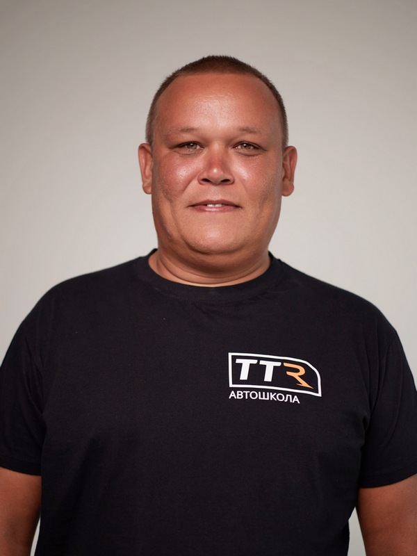 Автоинструктор Ишмухаметов Марат Рифкатович